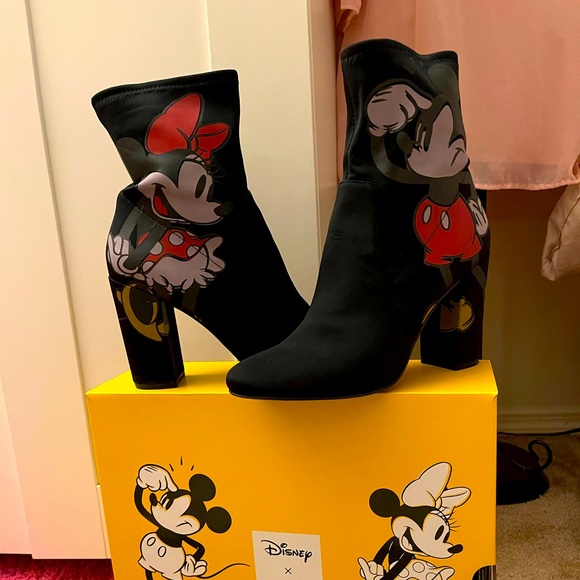 Rare Disney X Aldo Step in Magic Boots - Picture 1 of 10
